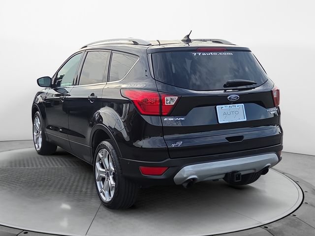 Used 2019 Ford Escape Titanium AWD/4WD image 3