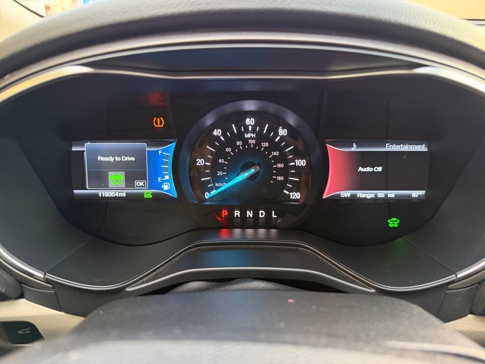 Used 2019 Ford Fusion SEL FWD image 21