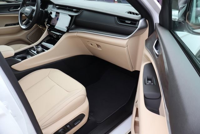 New 2026 Jeep Grand Cherokee Limited image 44