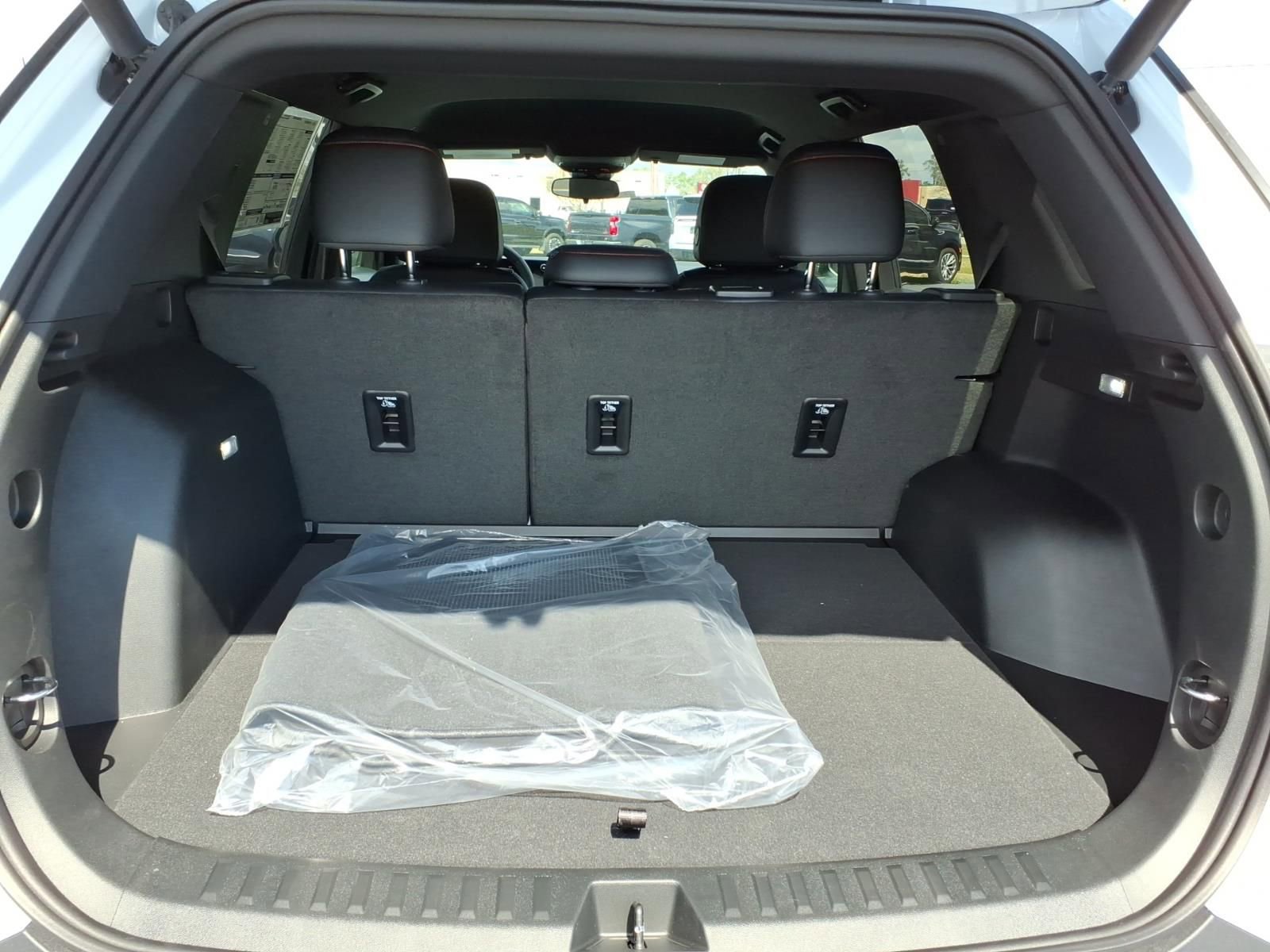 New 2026 Chevrolet Equinox RS w/ Convenience Package III image 15