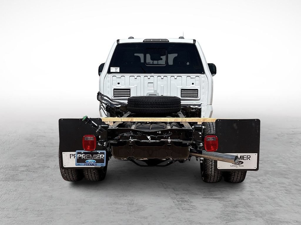 New 2026 Ford F350 4x4 Crew Cab DRW Super Duty image 9