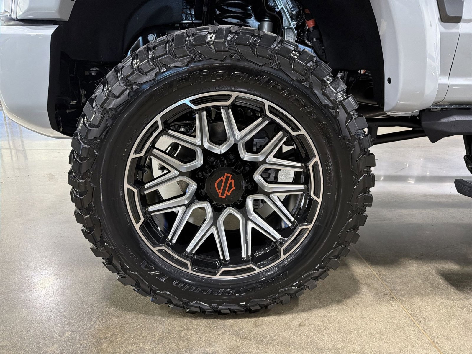 New 2026 Ford F250 Lariat w/ Black Appearance Package image 15