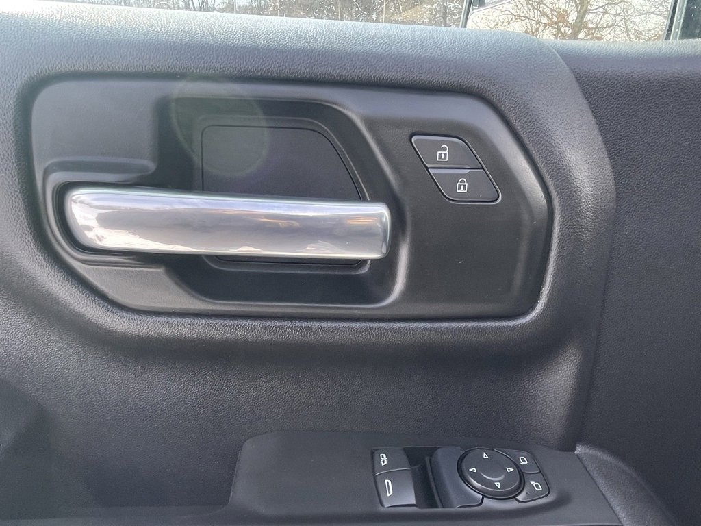 Certified 2025 Chevrolet Silverado 1500 W/T w/ WT Value Package image 25