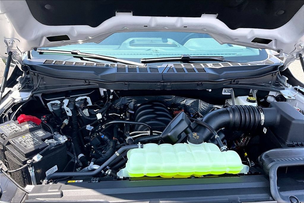 New 2026 Ford F150 Lariat w/ Equipment Group 501A Mid AWD/4WD image 11