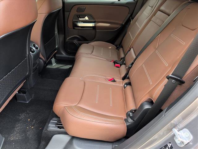 New 2025 Mercedes-Benz GLB 250 image 16