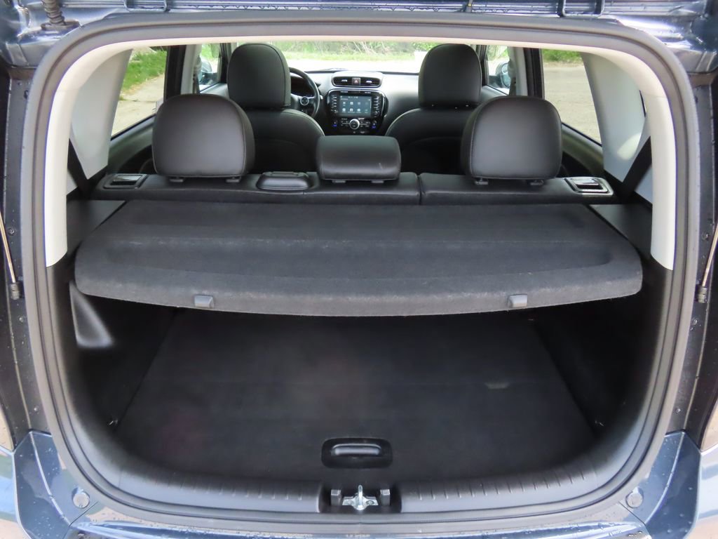 Used 2016 Kia Soul ! w/ Premium Package FWD image 22