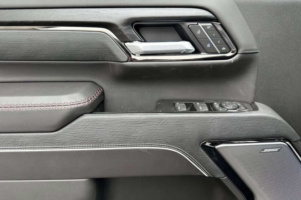 New 2026 GMC Sierra 2500 AT4X w/ AT4X AEV Edition image 9