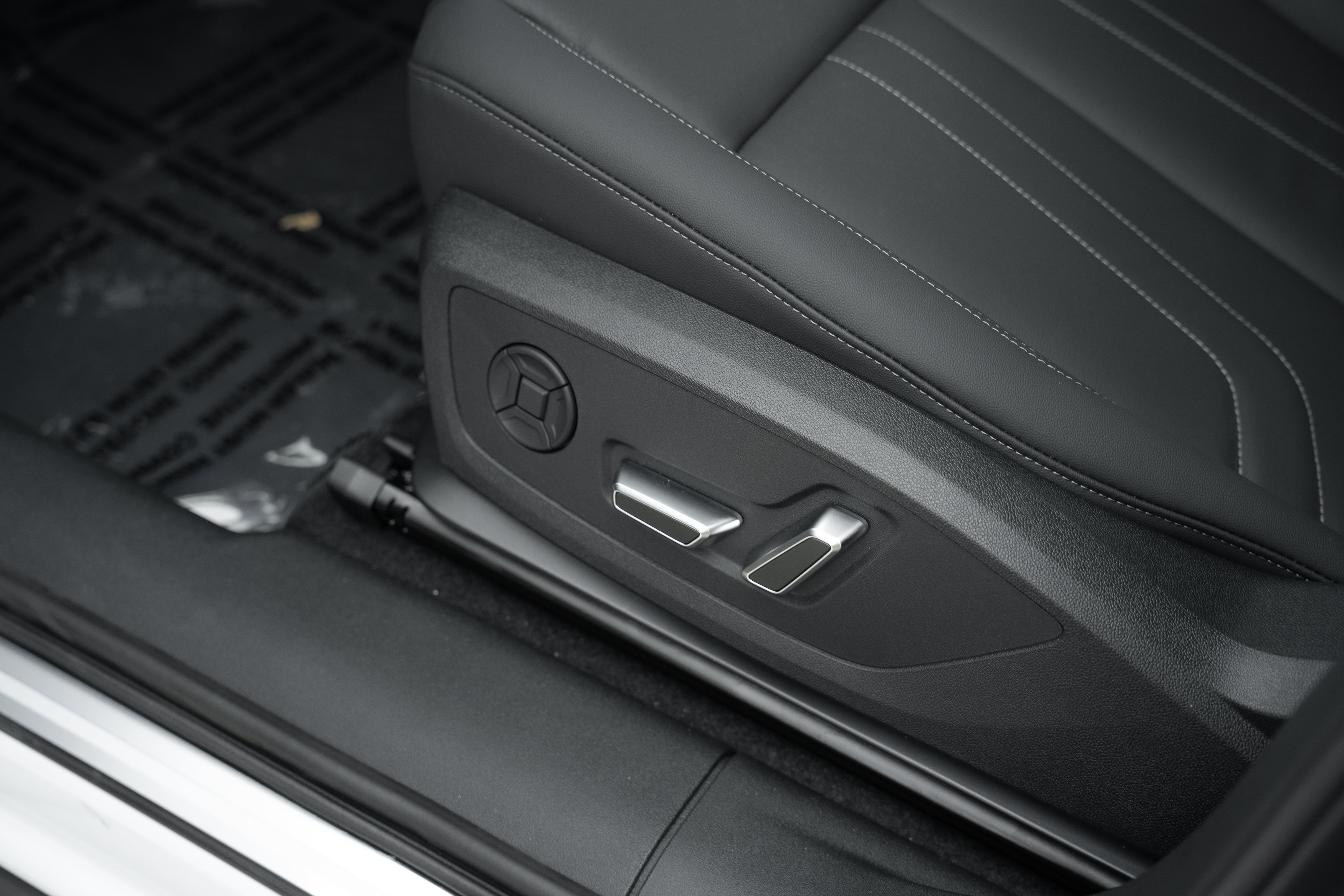 New 2026 Audi Q3 quattro 2.0T AWD/4WD image 17