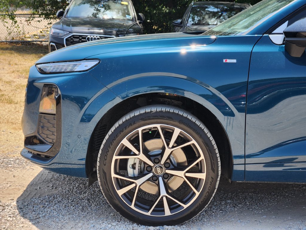 New 2026 Audi Q3 quattro 2.0T AWD/4WD image 13