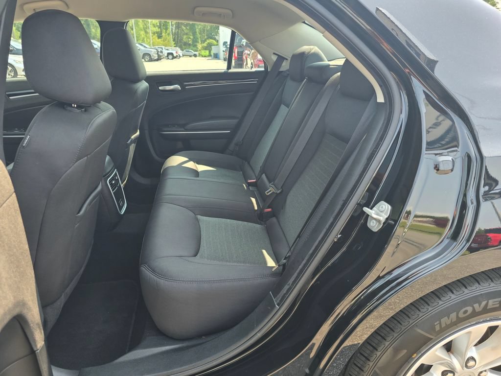 Used 2023 Chrysler 300 Touring RWD image 25