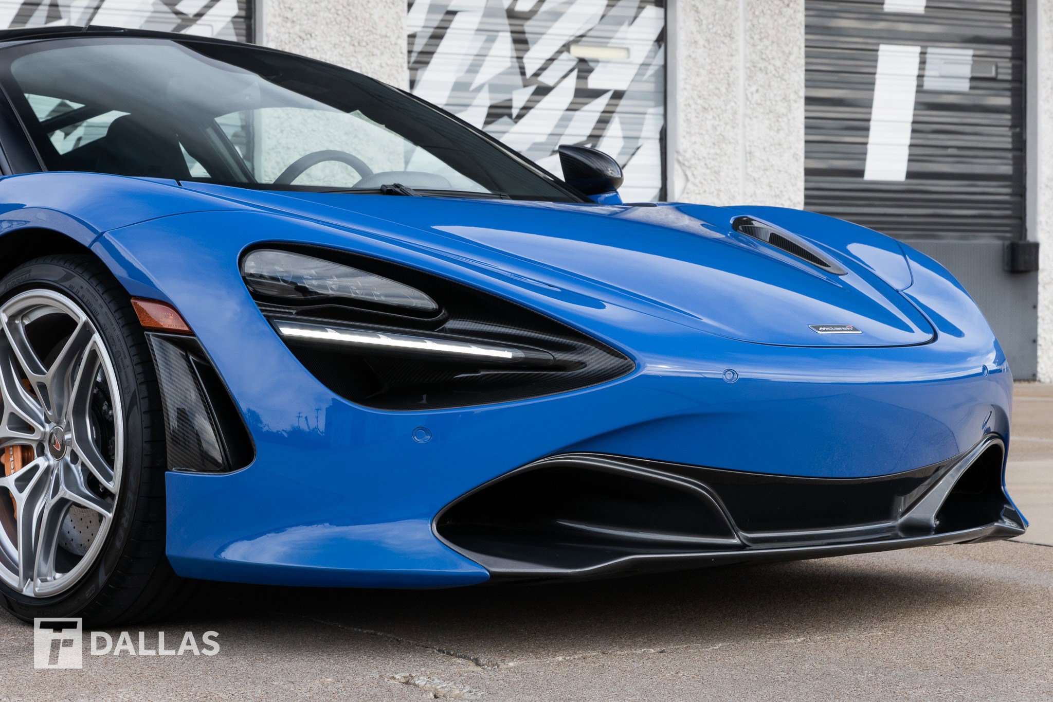 Used 2018 McLaren 720S image 2