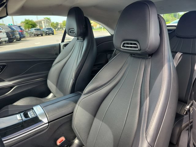 Used 2025 Mercedes-Benz CLE 300 4MATIC Cabriolet image 25