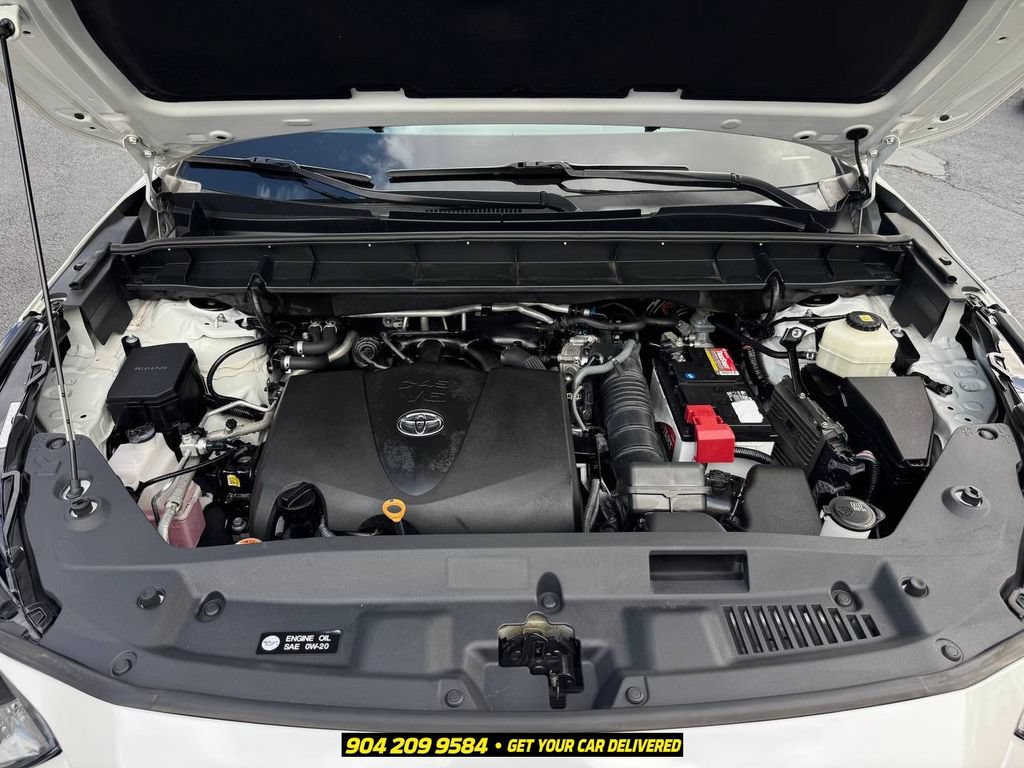 Used 2021 Toyota Highlander XSE FWD image 45