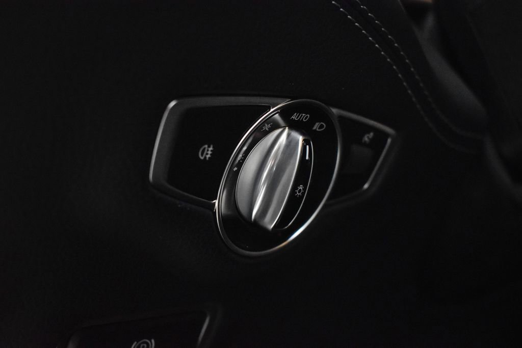 Used 2020 Mercedes-Benz S 560 4MATIC Coupe image 17