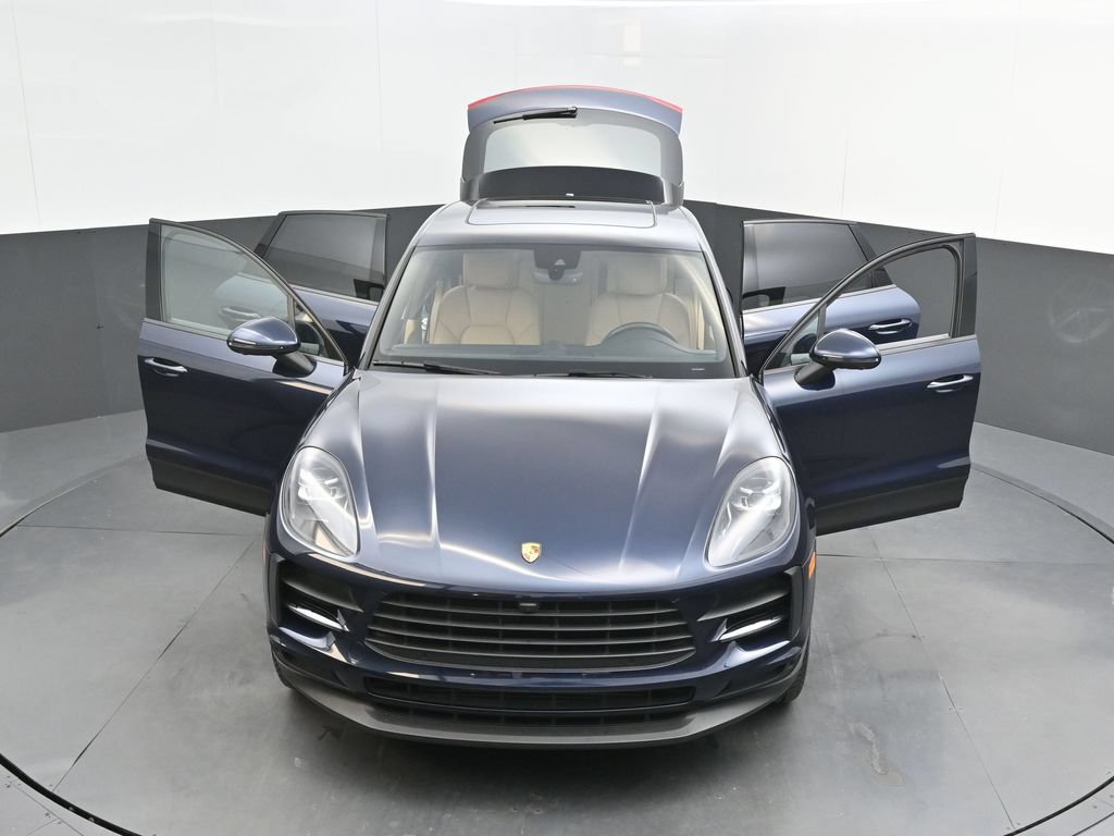 Certified 2021 Porsche Macan AWD/4WD image 42