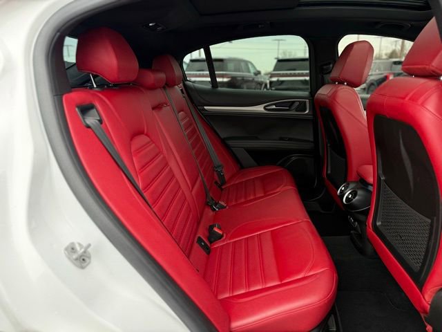 Used 2024 Alfa Romeo Stelvio Veloce image 22