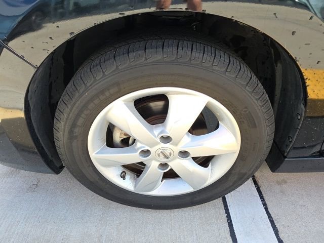 Used 2011 Nissan Versa SL w/ Premium Pkg image 10