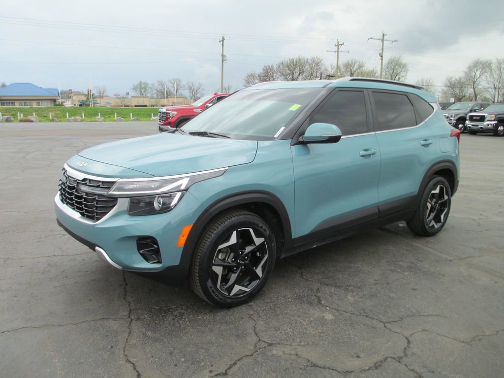 Used 2024 Kia Seltos EX image 12