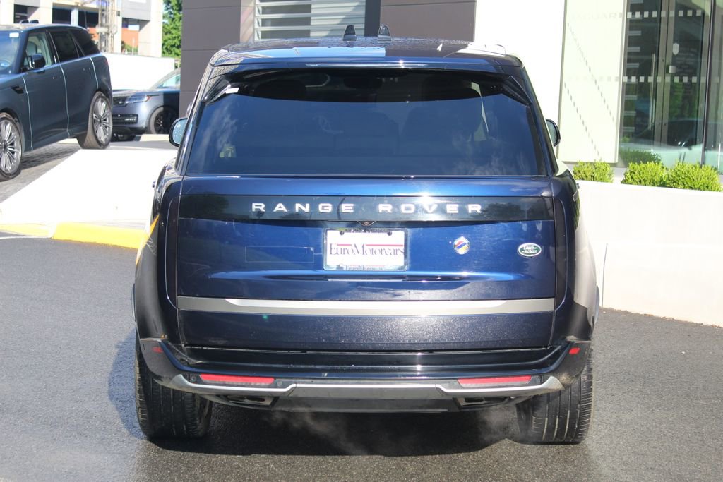 Used 2023 Land Rover Range Rover SE AWD/4WD image 7