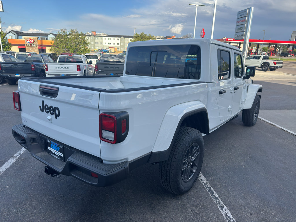 New 2026 Jeep Gladiator Sport AWD/4WD image 5