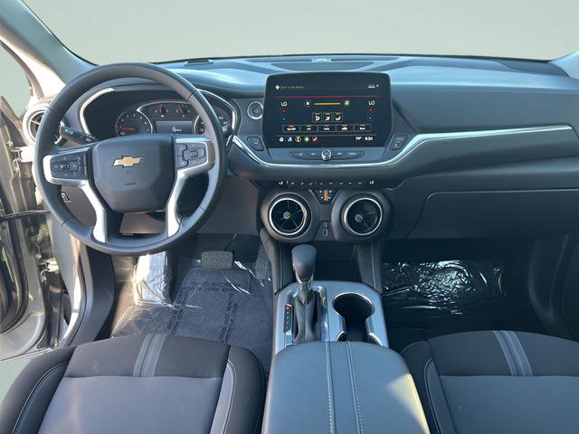 Used 2023 Chevrolet Blazer LT w/ Driver Confidence Package image 9