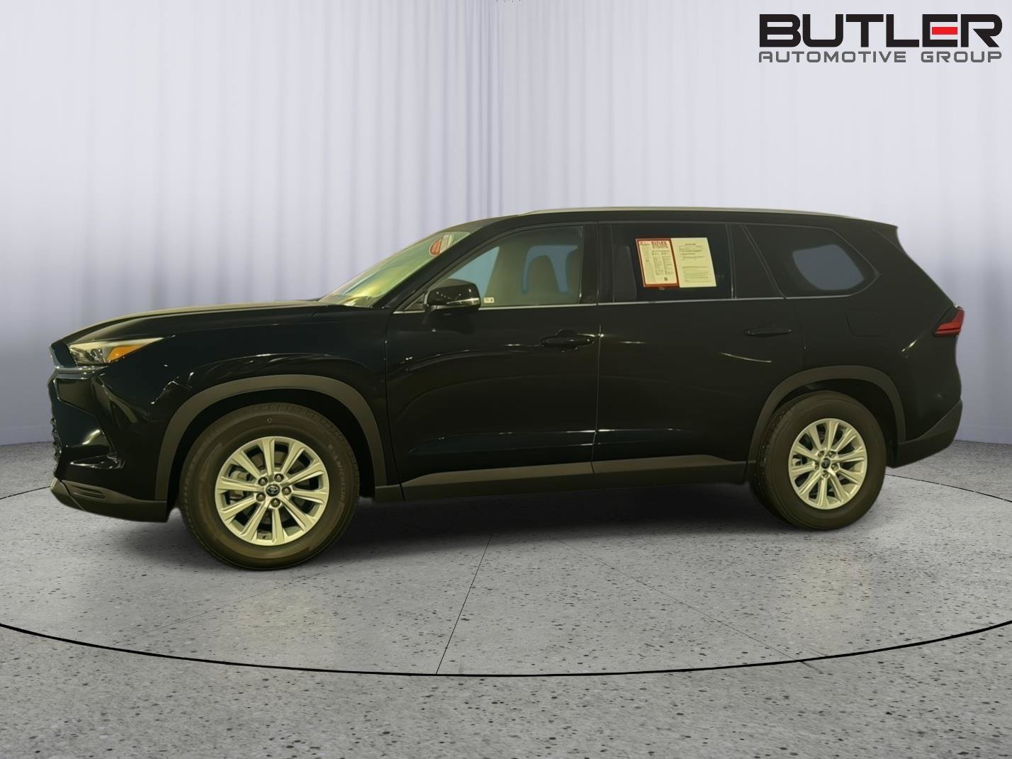 Certified 2025 Toyota Grand Highlander FWD image 3