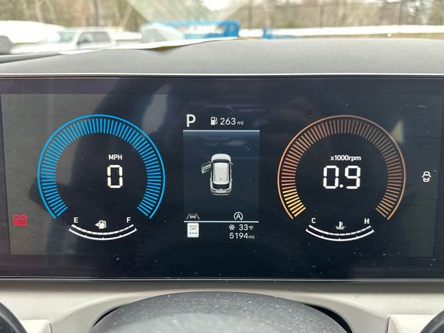 Used 2025 Hyundai Tucson SE image 25