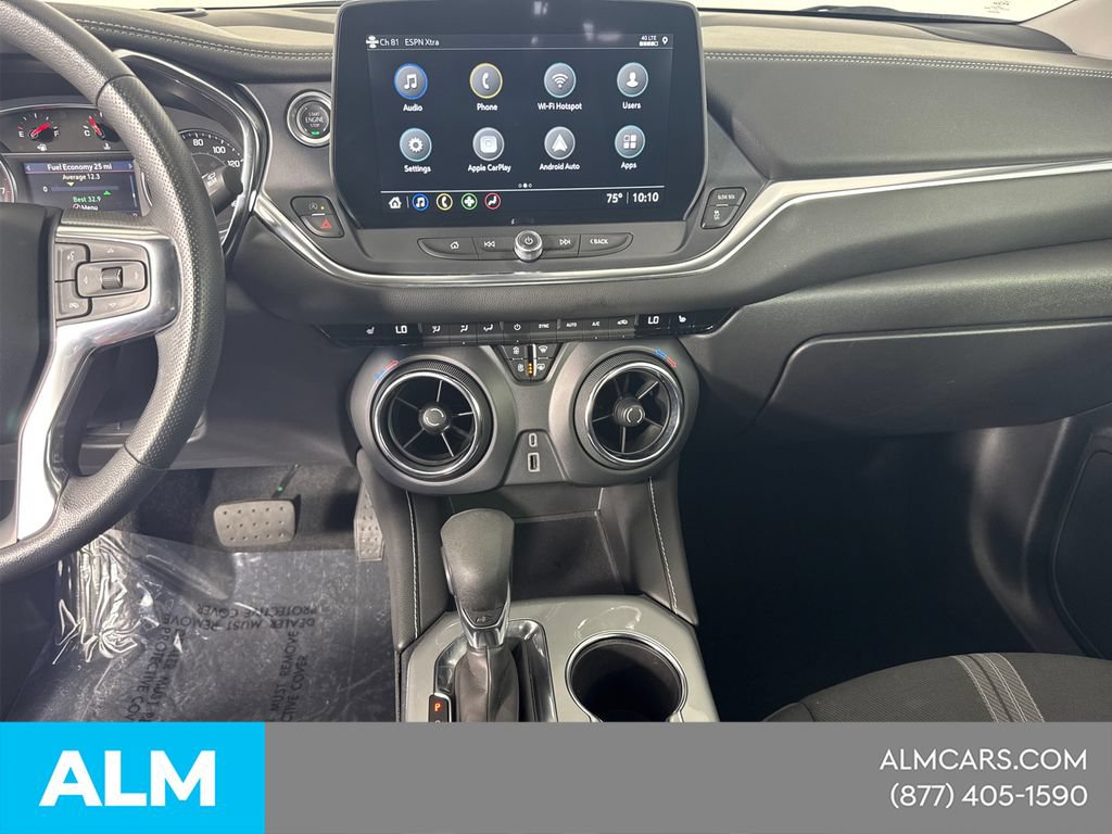 Used 2025 Chevrolet Blazer LT FWD image 31