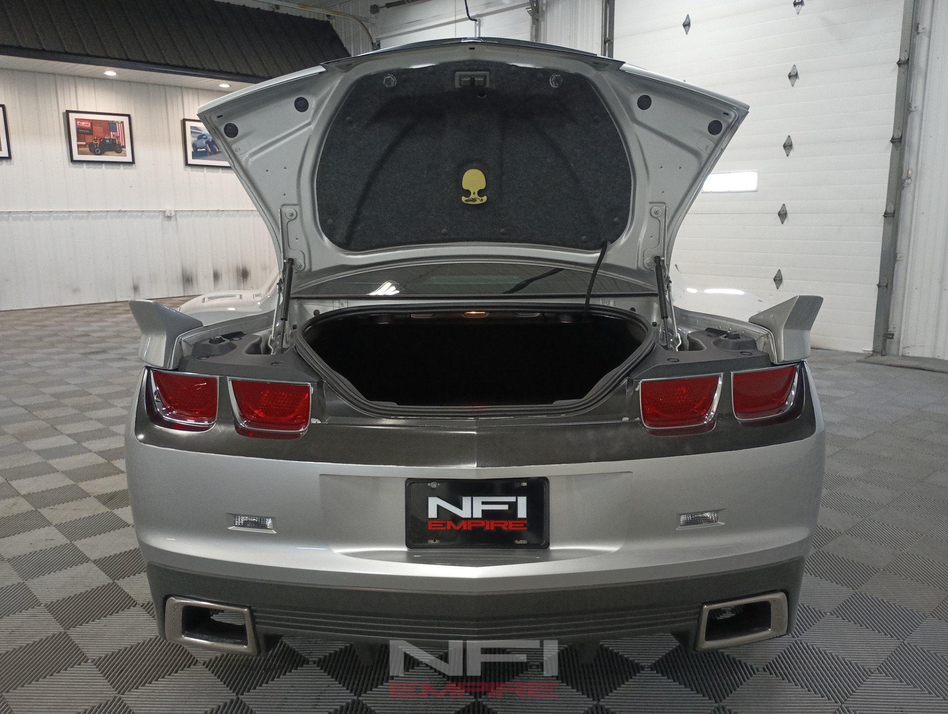 Used 2010 Chevrolet Camaro SS w/ LPO, Ground Effects Package RWD image 50