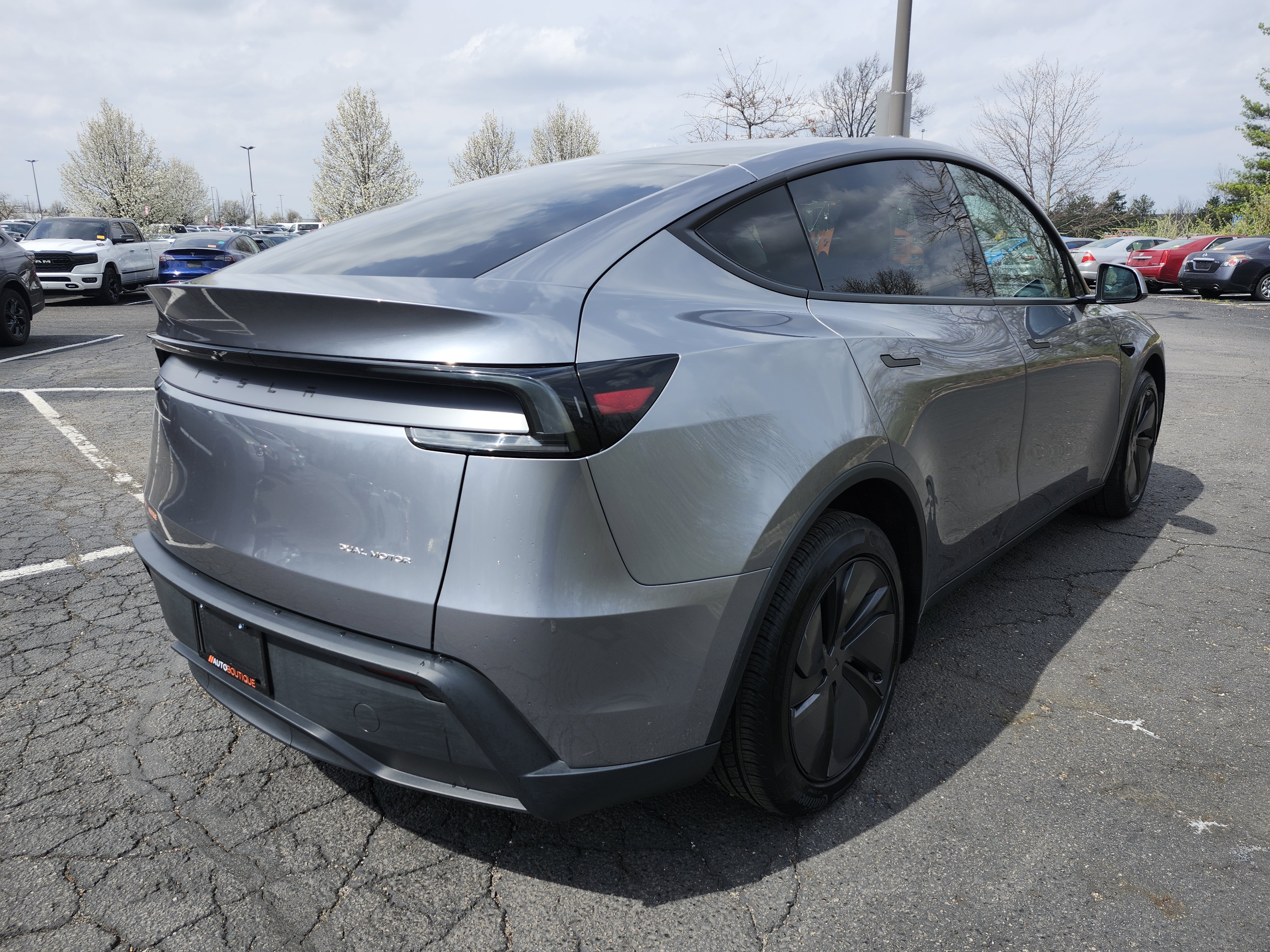 Used 2026 Tesla Model Y AWD image 16