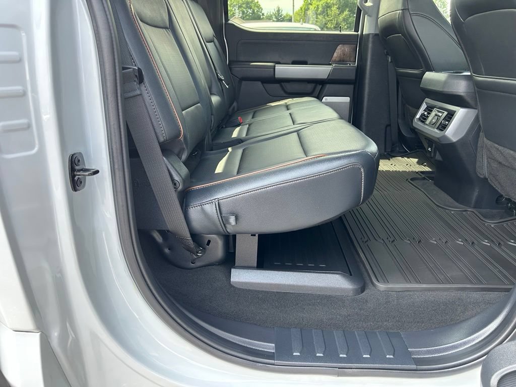 Used 2026 Ford F250 Lariat w/ Chrome Package AWD/4WD image 42