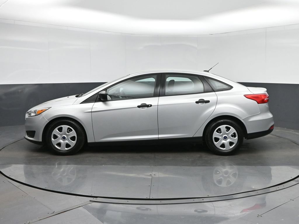 Used 2018 Ford Focus S image 4