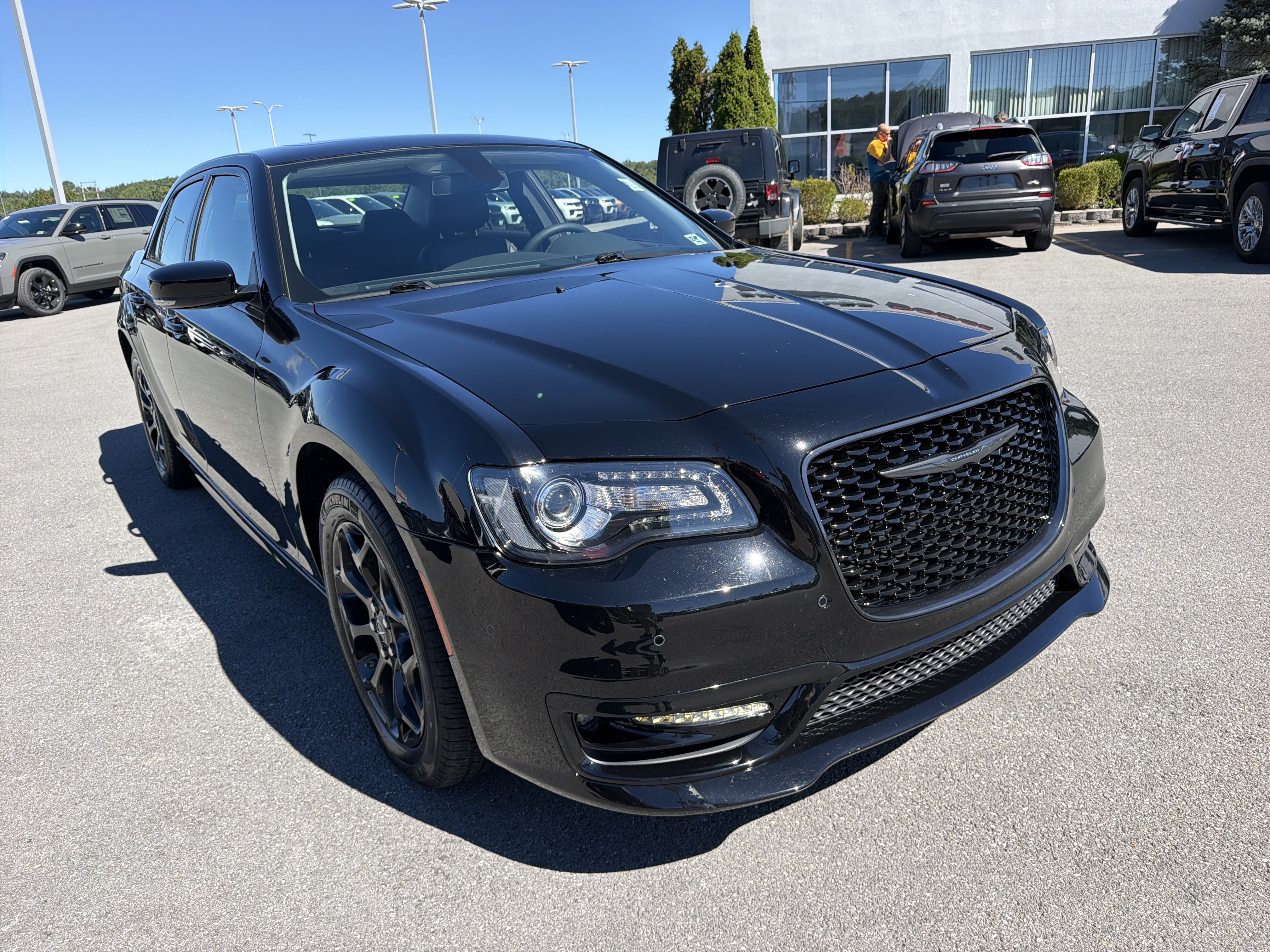 Used 2023 Chrysler 300 Touring L w/ Popular Equipment Group AWD/4WD image 3
