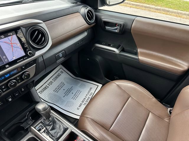 Used 2021 Toyota Tacoma Limited image 29