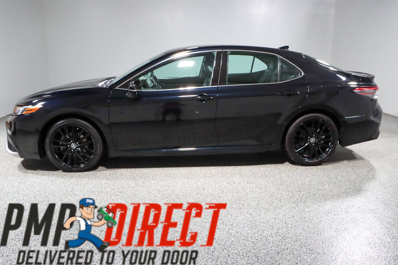 Used 2024 Toyota Camry XSE FWD image 10