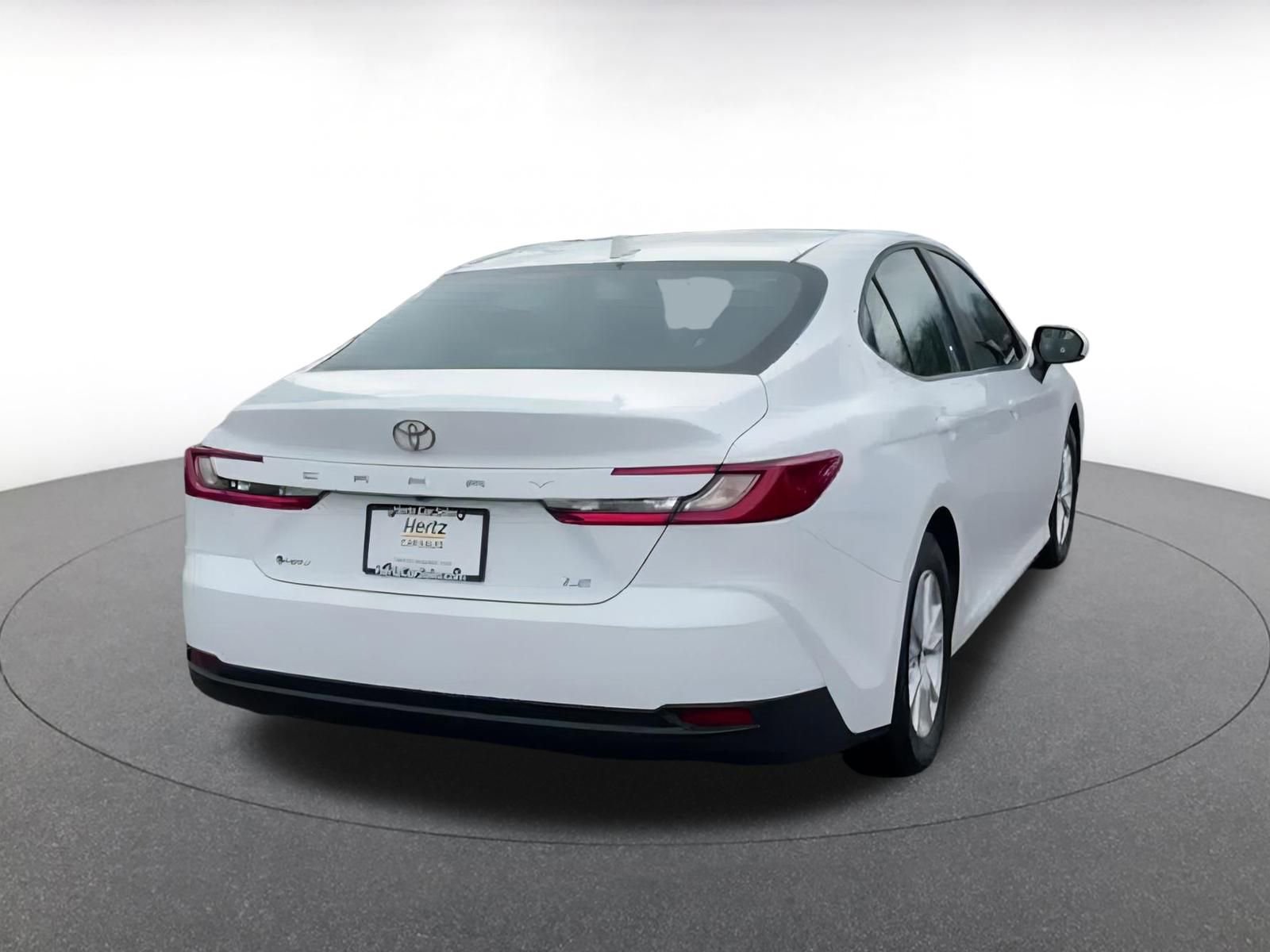 Used 2025 Toyota Camry LE image 14