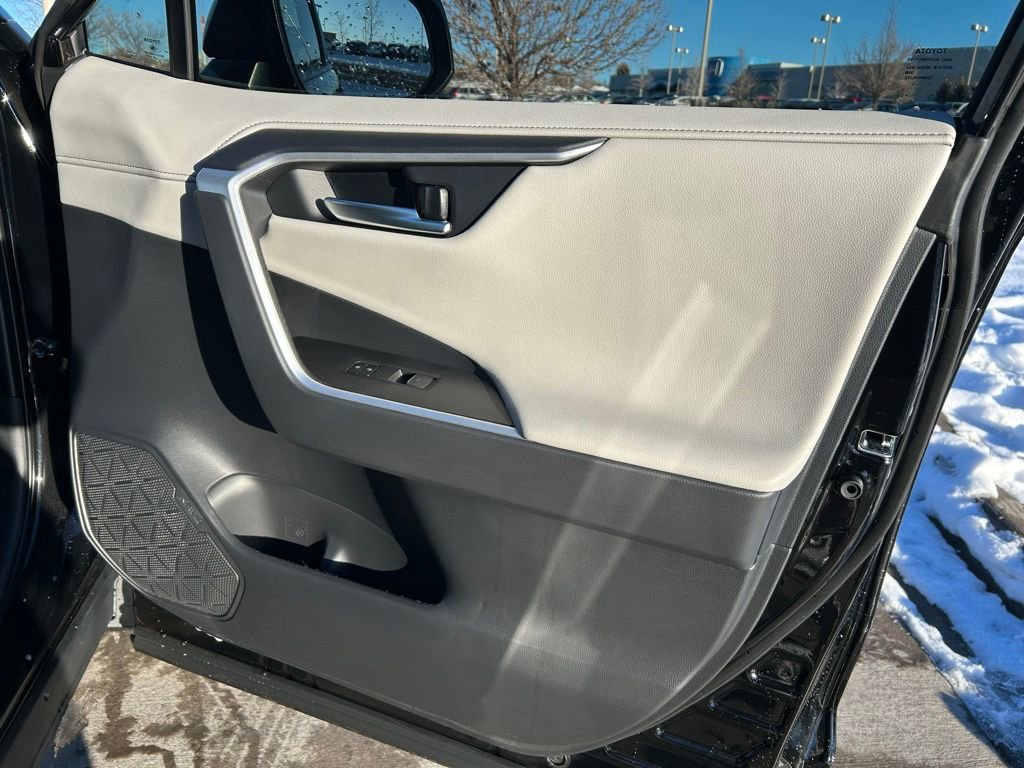 Used 2025 Toyota 4Runner TRD Off-Road Premium image 27