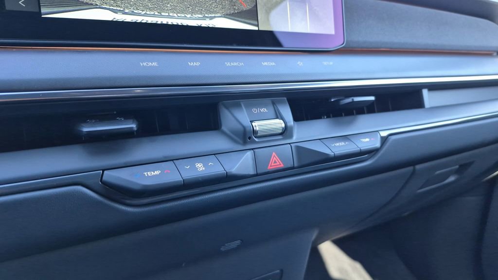 New 2026 Kia EV9 Land image 25