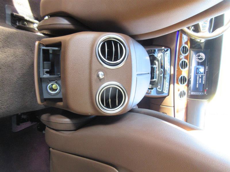 Used 2017 Mercedes-Benz E 300 4MATIC w/ Premium 3 Package image 23