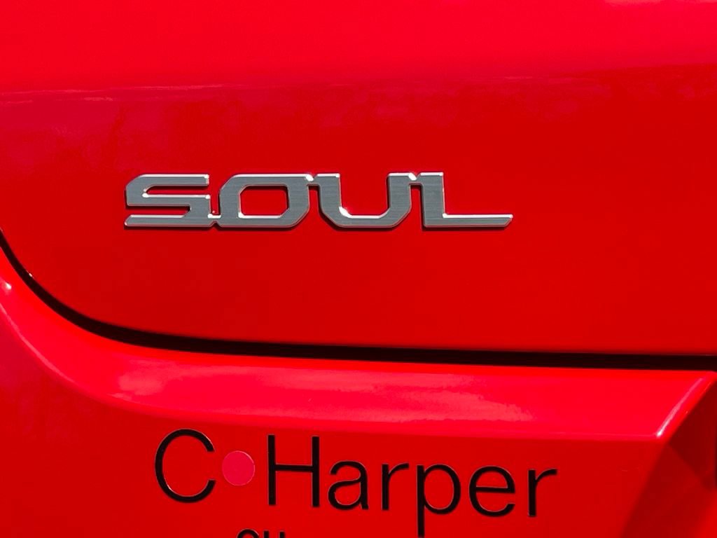 Certified 2023 Kia Soul LX w/ LX Technology Package FWD image 17