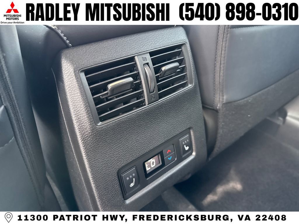 New 2026 Mitsubishi Outlander SEL image 13