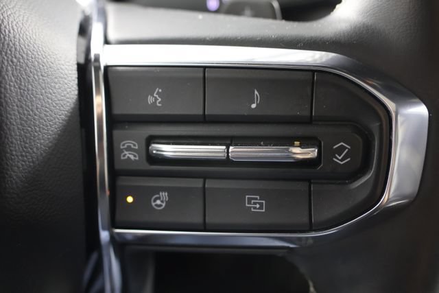 Used 2024 GMC Acadia Denali AWD/4WD image 12
