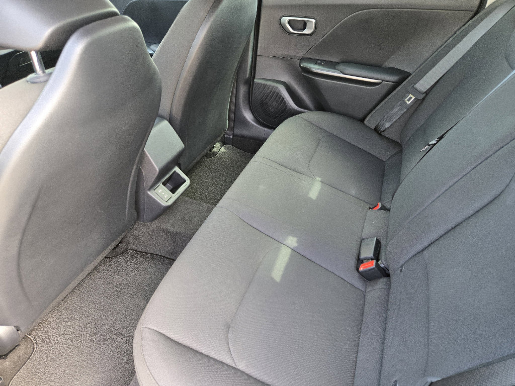 New 2026 Kia K4 LXS image 19