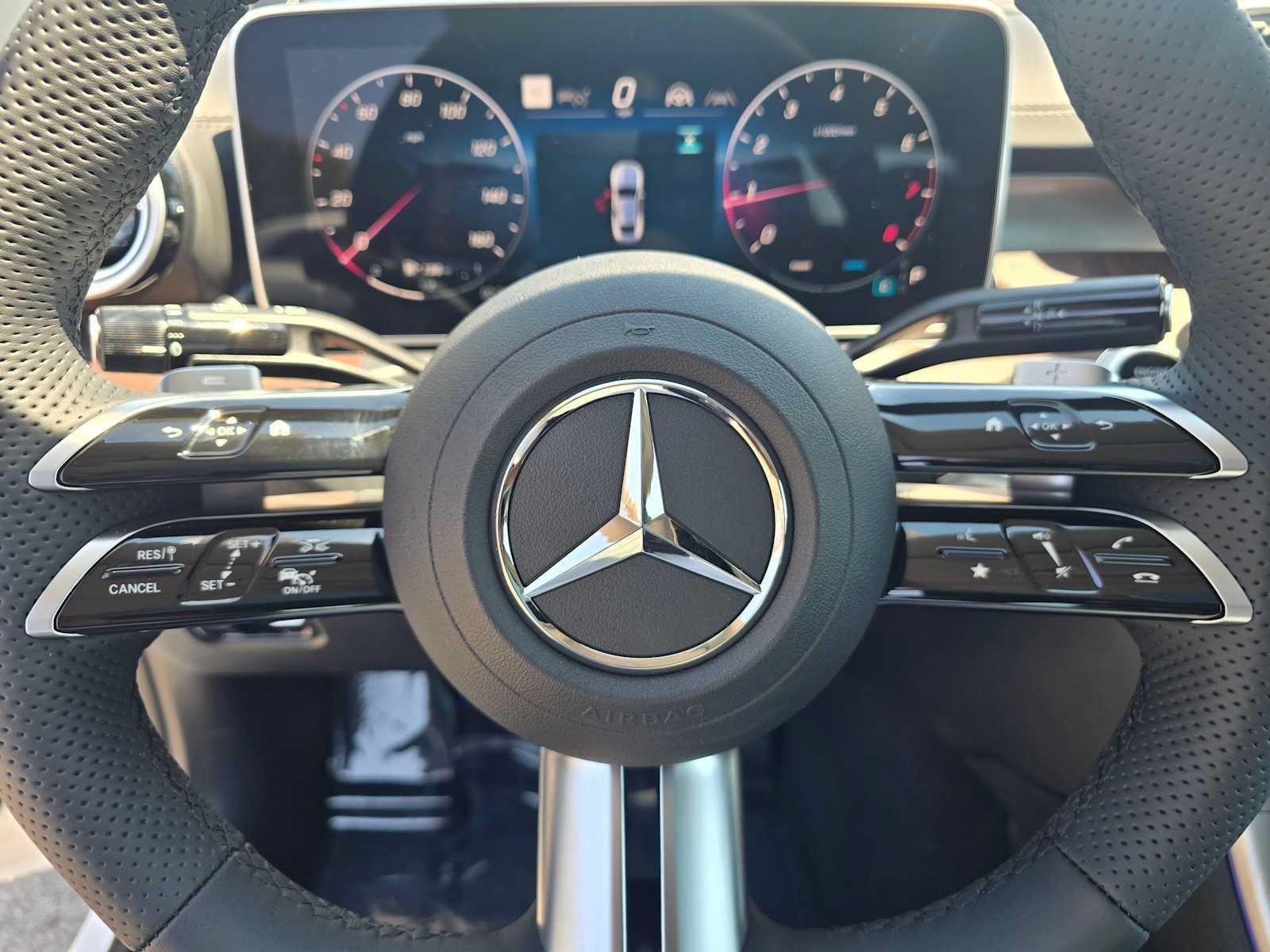 New 2026 Mercedes-Benz CLE 300 4MATIC Coupe image 18