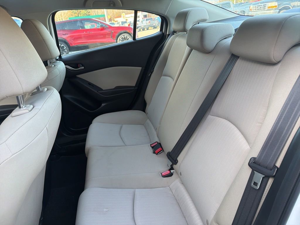 Used 2016 MAZDA MAZDA3 i Sport image 22