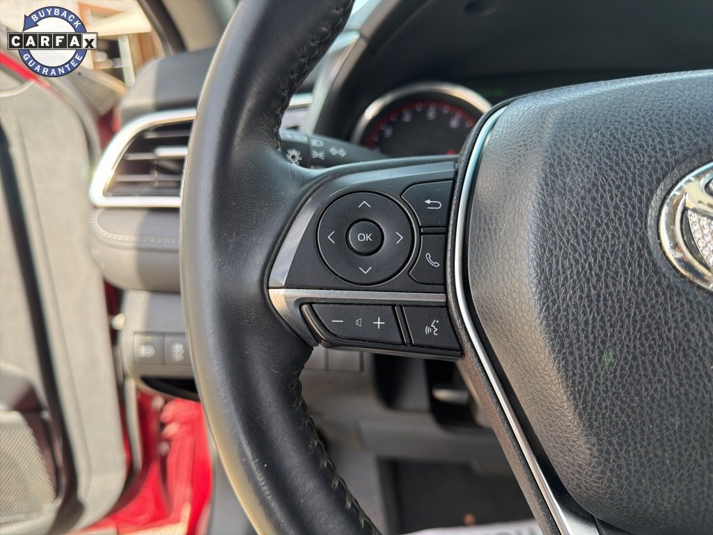 Used 2018 Toyota Camry XSE image 25