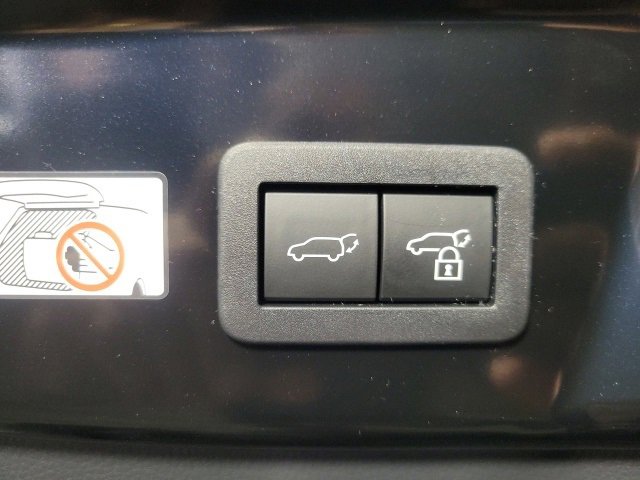 New 2026 Toyota Prius XSE Premium image 9