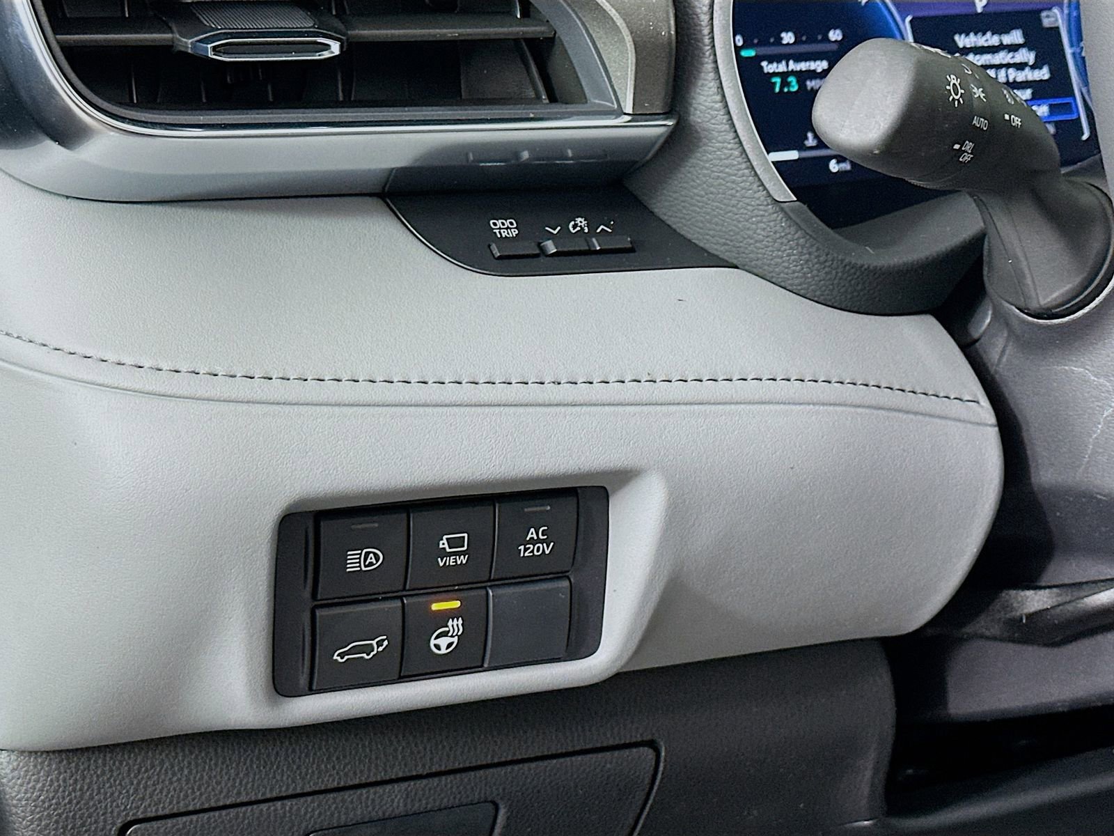 New 2026 Toyota Highlander Limited AWD/4WD image 10