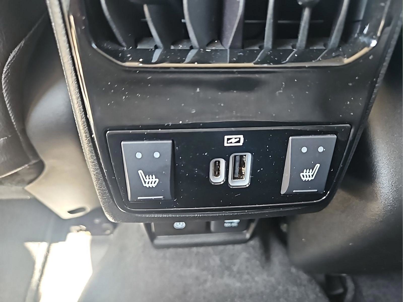 Used 2022 Jeep Compass Limited w/ Elite Group AWD/4WD image 9