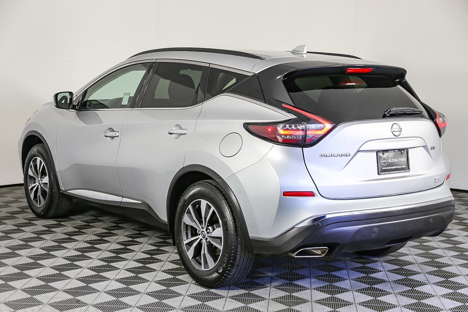 Used 2023 Nissan Murano SV image 5